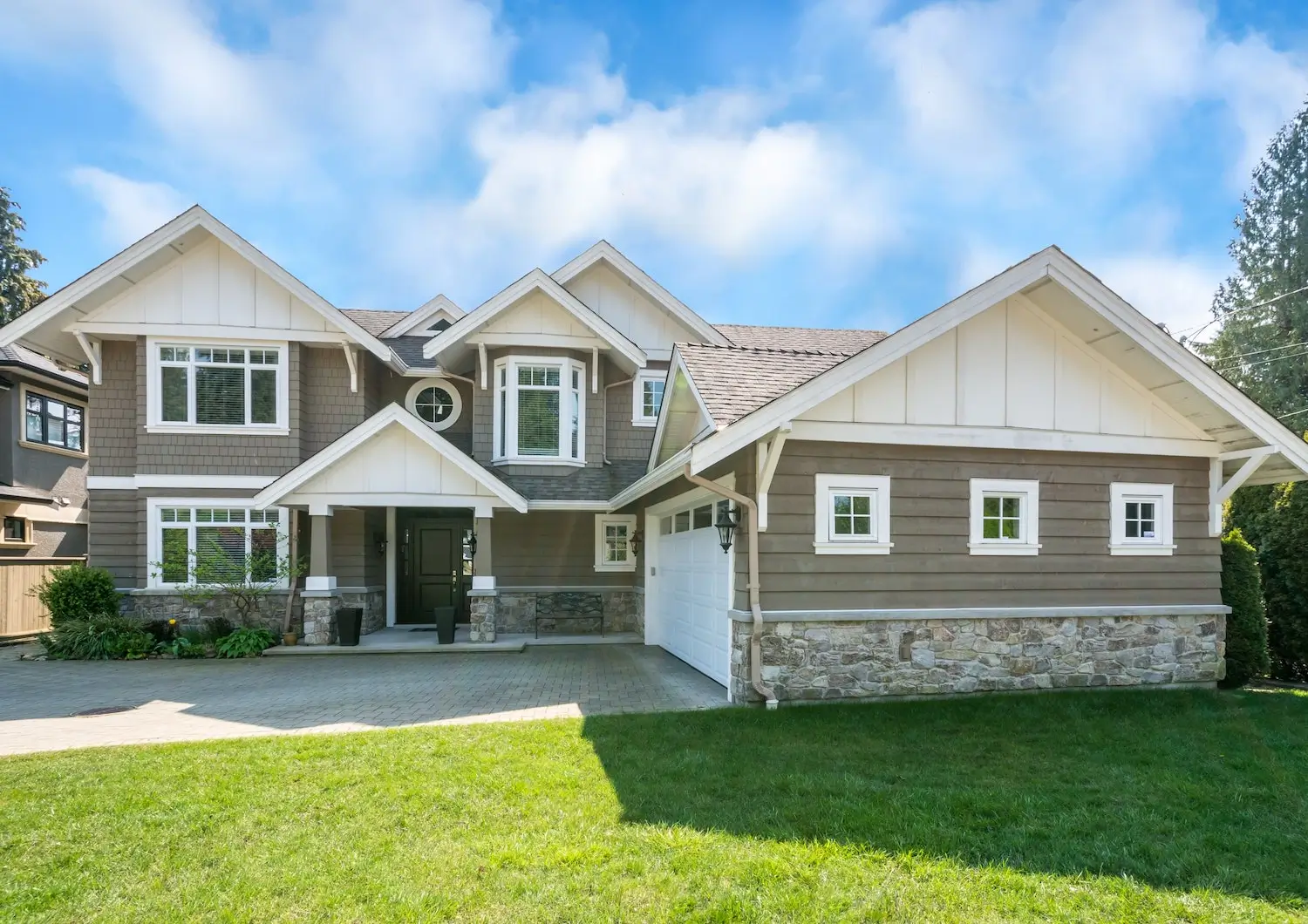 Queens Lake Property Managers